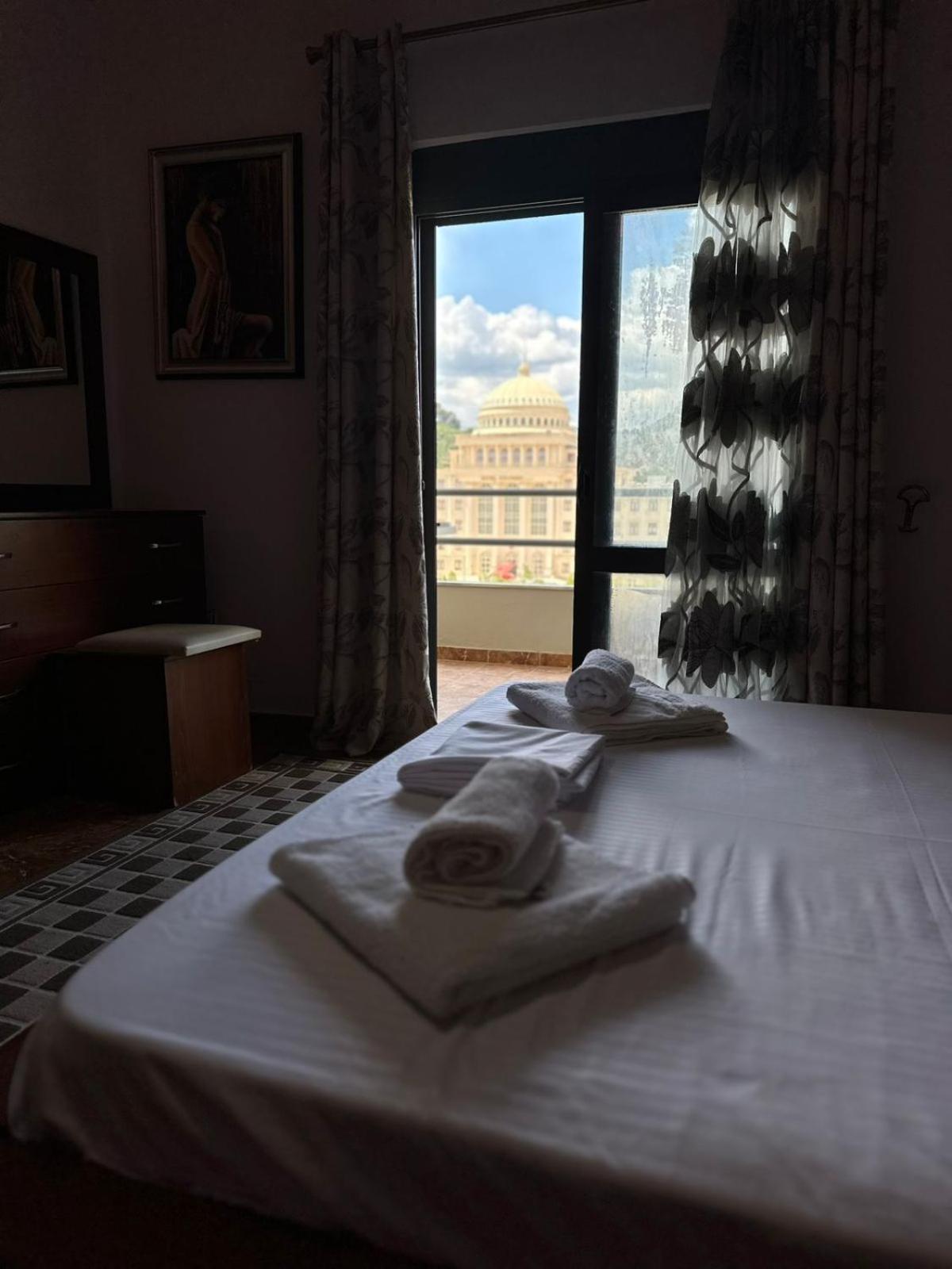 Apartment Gledis *